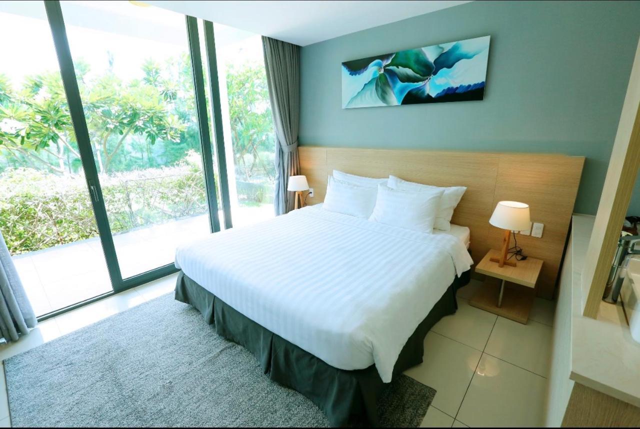Okinawa Villas And Beach Club - Oceanami Resort 롱하이 외부 사진